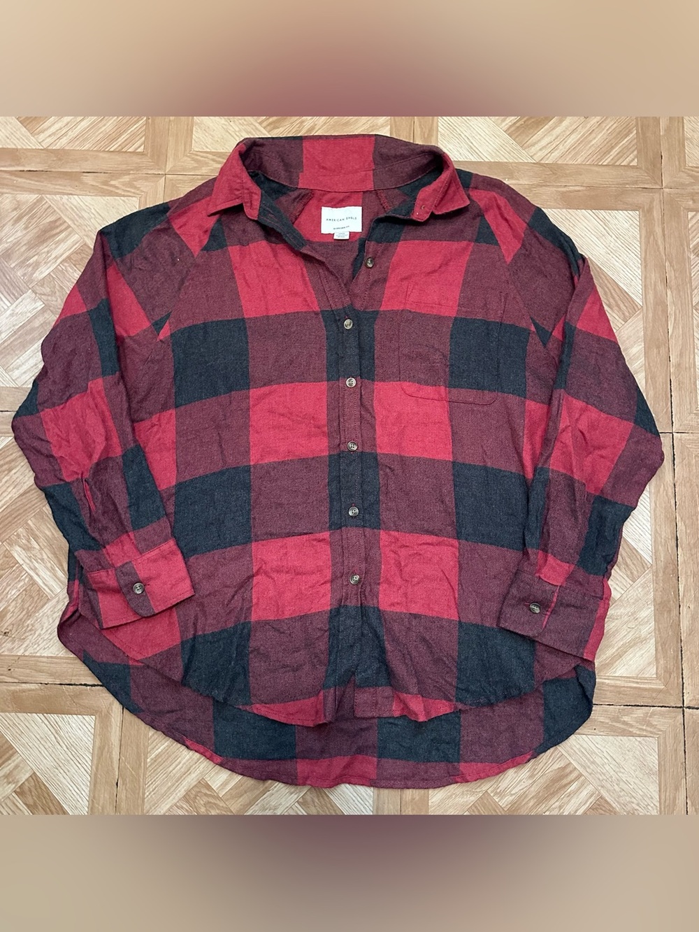 💜2 For $25💜American Eagle Red and Black Plaid Oversized Button-Up Pocket Flannel
